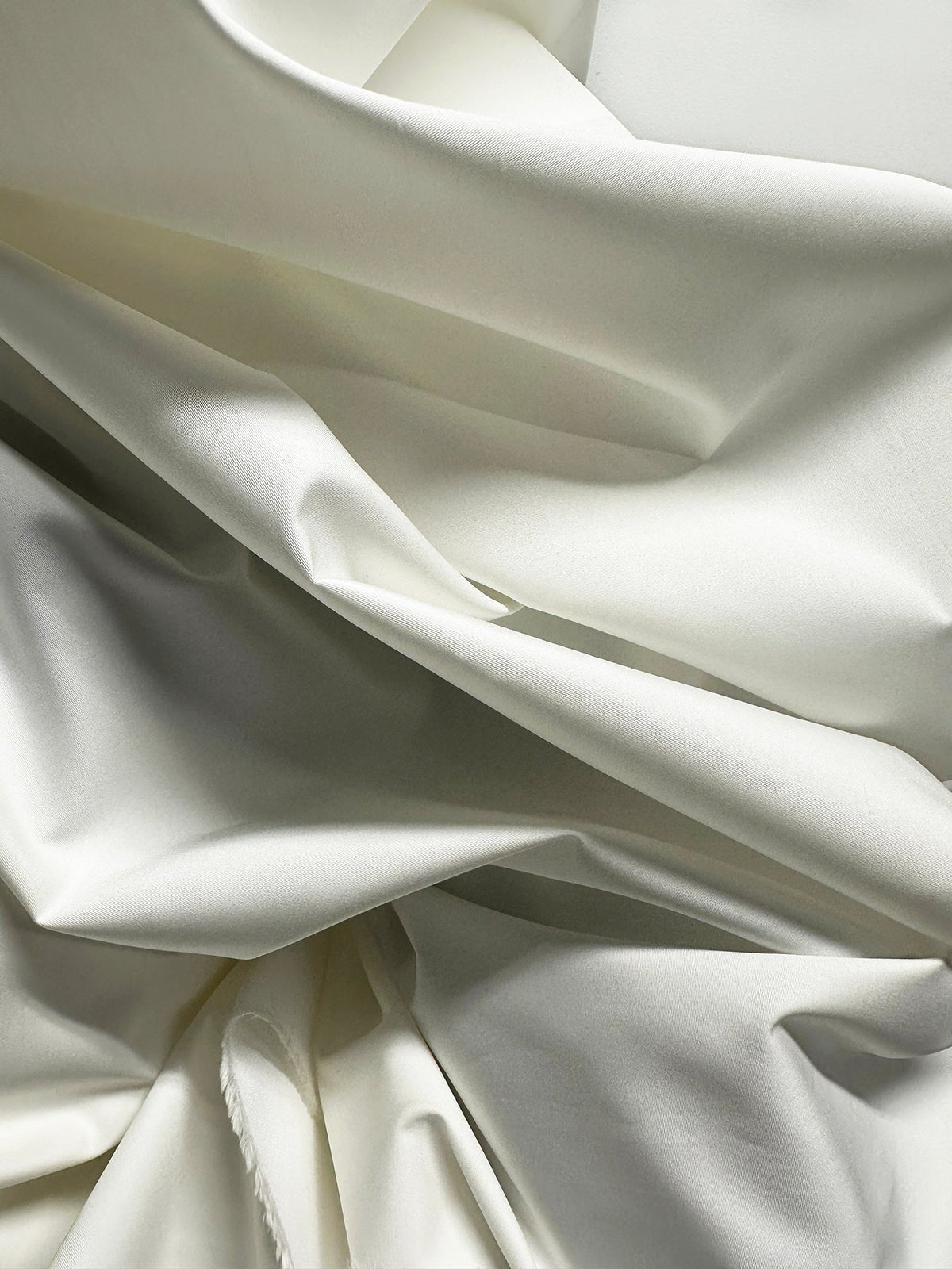 Italian Perfect Crisp White Cotton Shirtings With Body - L'Etoffe Fabrics LLC