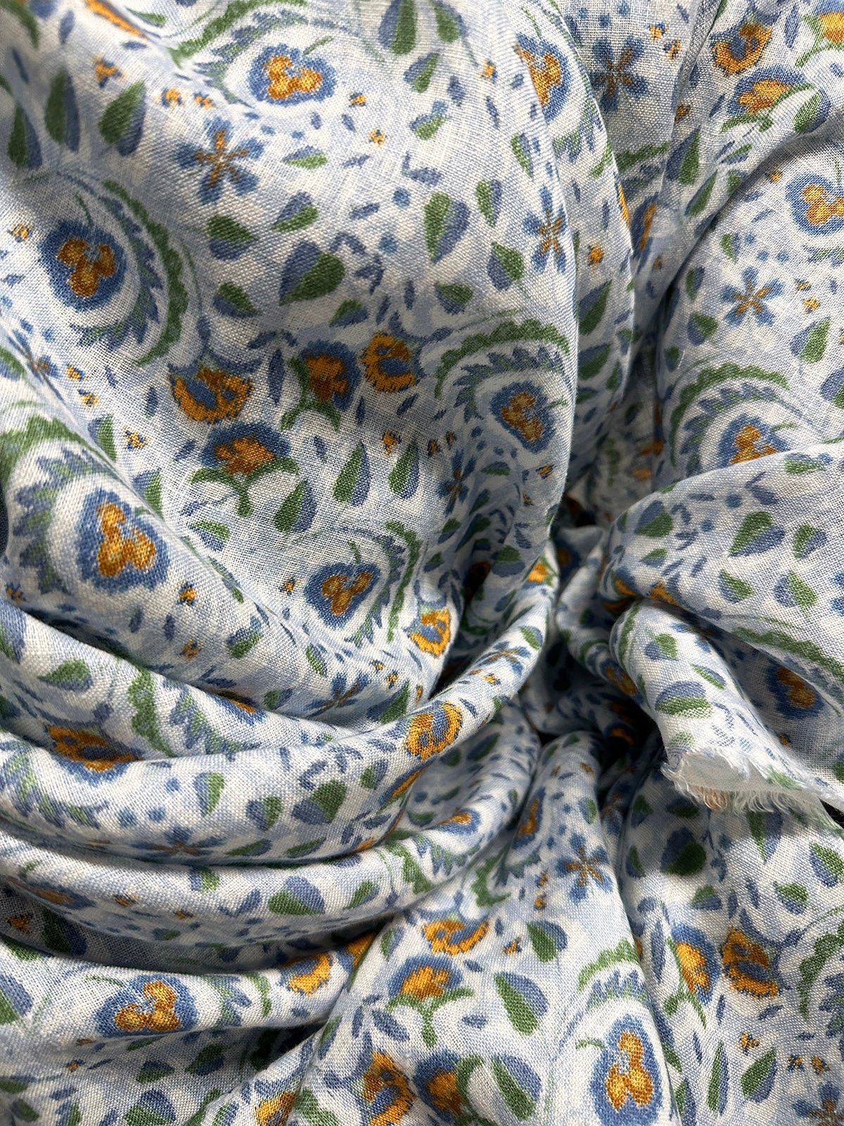 Italian Soft Eastern Print Cotton Linen - L'Etoffe Fabrics LLC