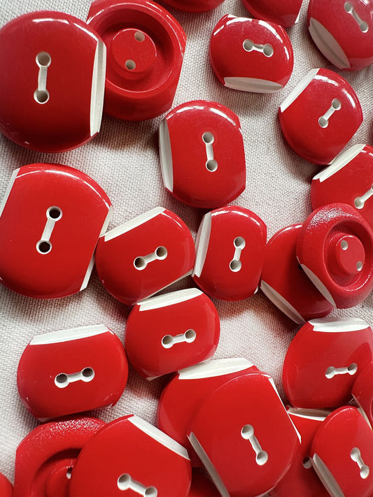 Italian Vintage Buttons Red Cut Oval Buttons - L'Etoffe Fabrics LLC