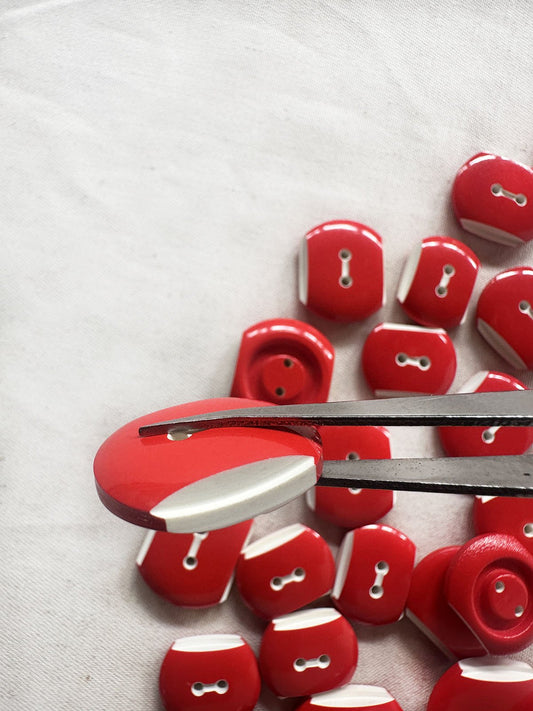 Italian Vintage Buttons Red Cut Oval Buttons - L'Etoffe Fabrics LLC