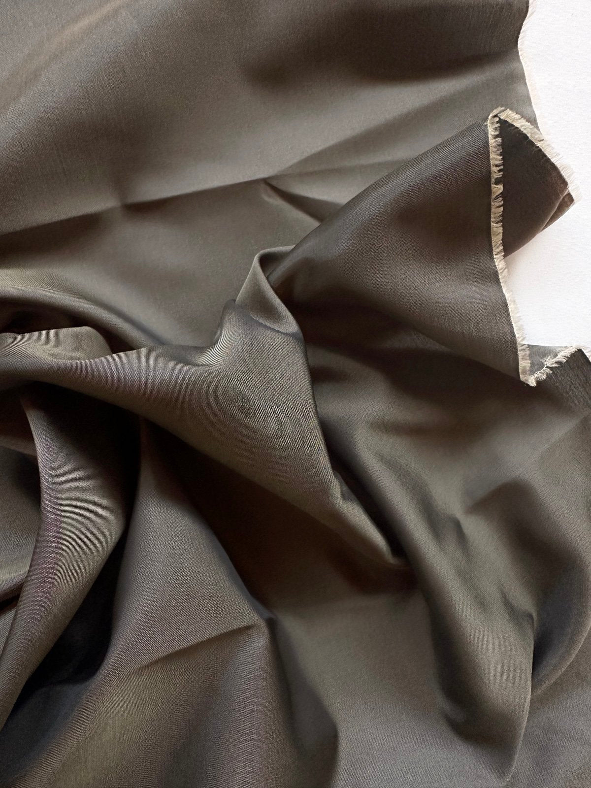 JS Cupro Two Tone Bronze Jacket Lining - L'Etoffe Fabrics LLC