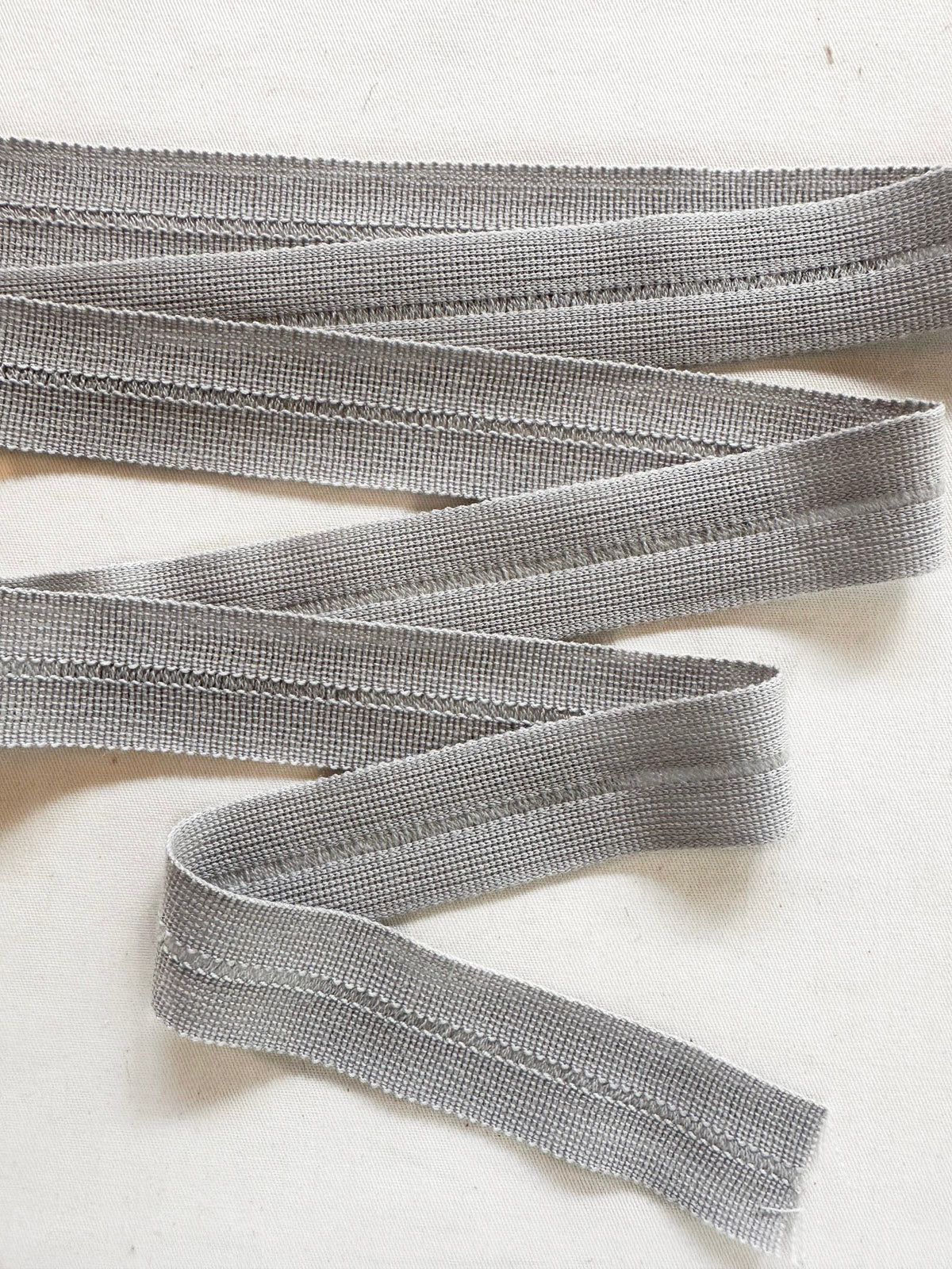 Light Gray Wool Fold Over Binder – L'Etoffe Fabrics LLC