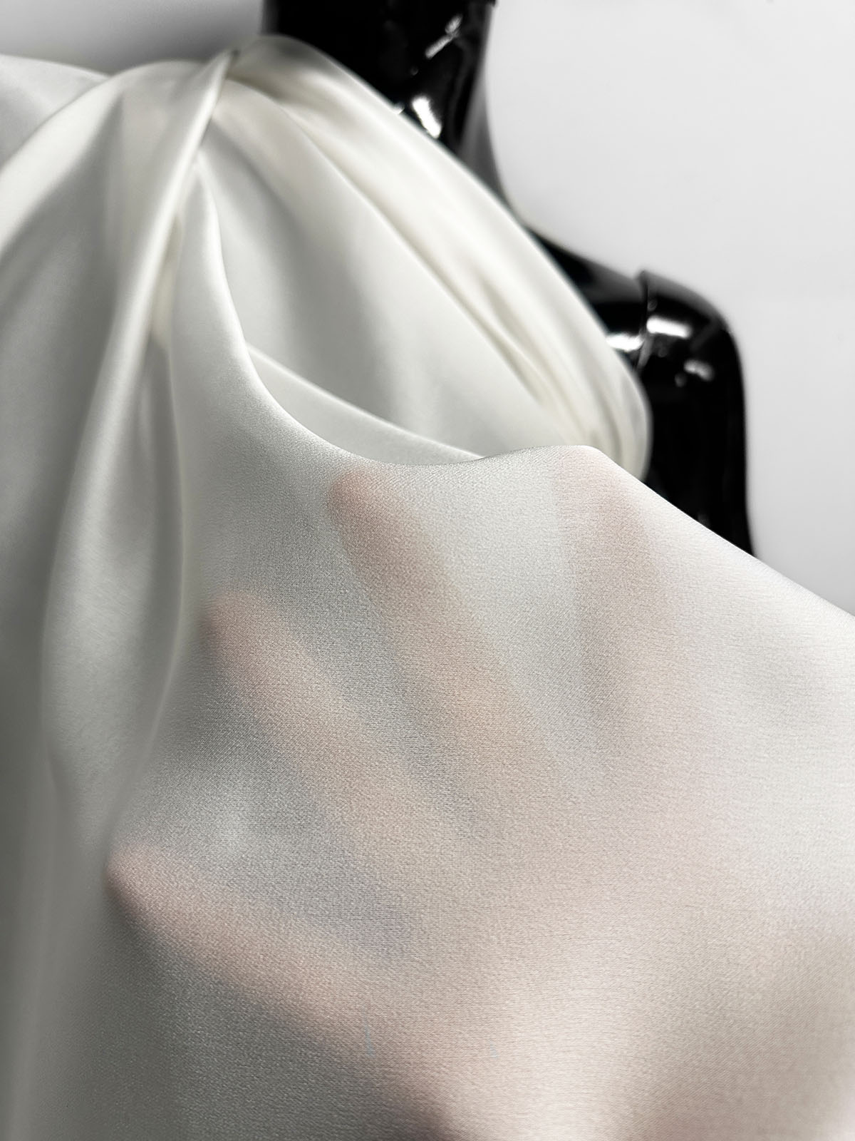 Light Ivory Silk Charmeuse - L'Etoffe Fabrics LLC