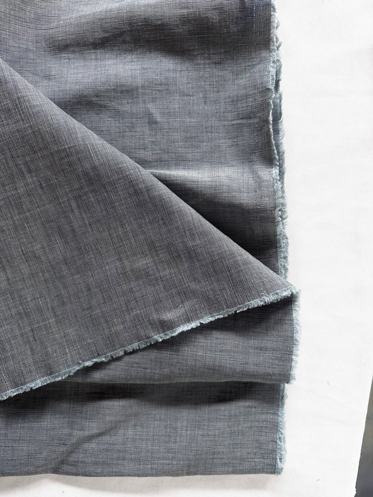 Linen Pinpoint Extra Special Weave - L'Etoffe Fabrics LLC