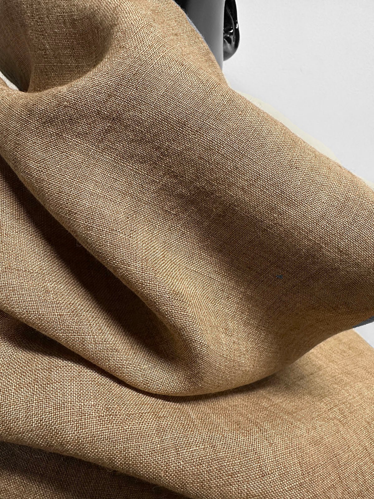 Luxury Italian Linen Shirting in Spelt Berry - L'Etoffe Fabrics LLC