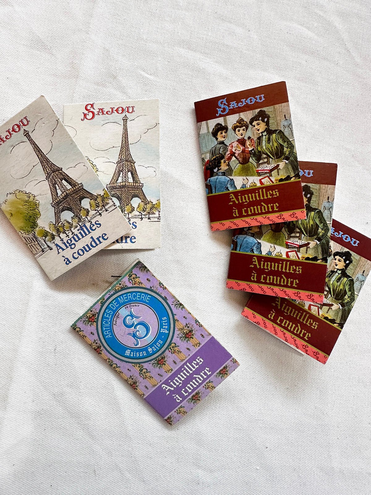 Maison Sajou 20 Sewing Needles in Booklet - L'Etoffe Fabrics LLC