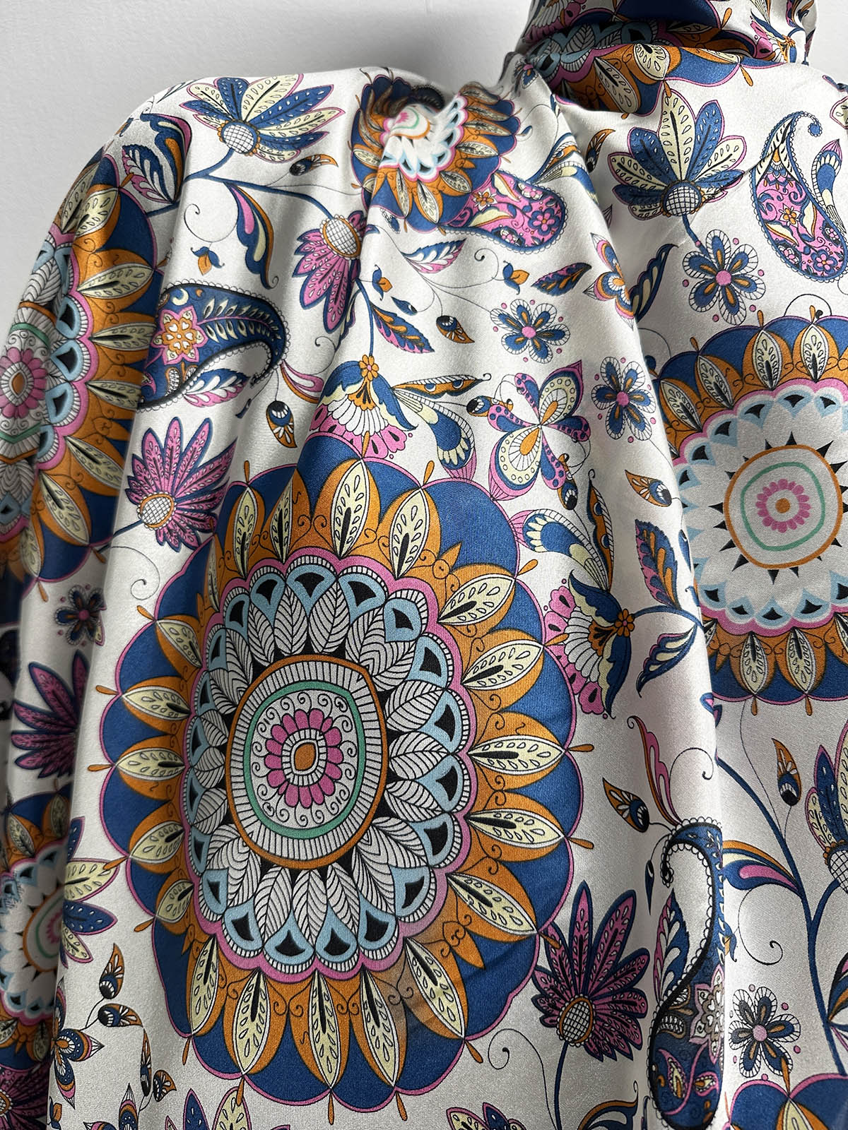 Medallion Silk Print - L'Etoffe Fabrics LLC