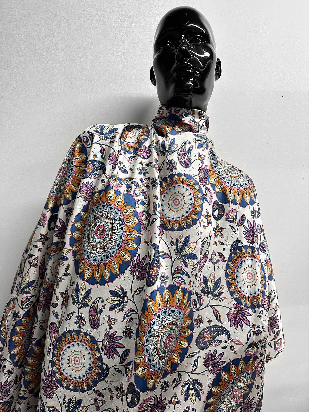 Medallion Silk Print - L'Etoffe Fabrics LLC