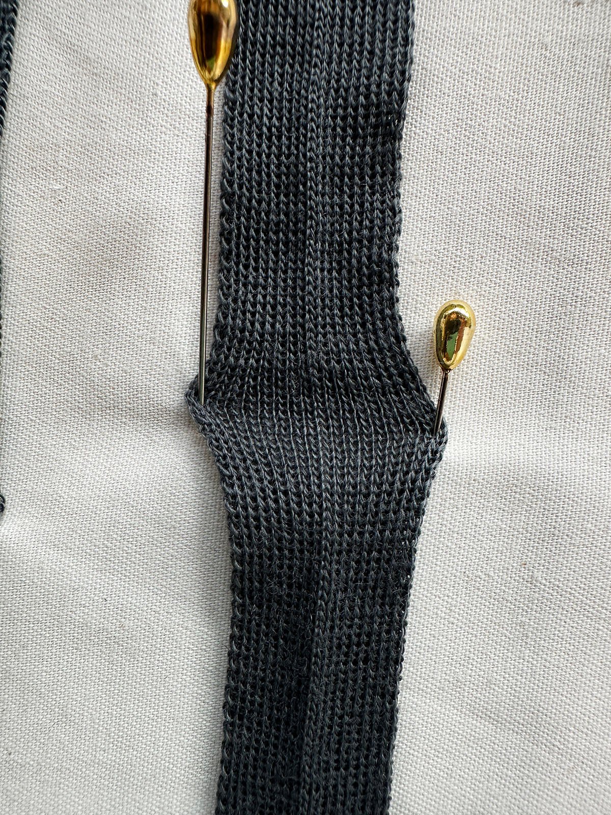 Medium Dark Grey Wool Knit Binder - L'Etoffe Fabrics LLC