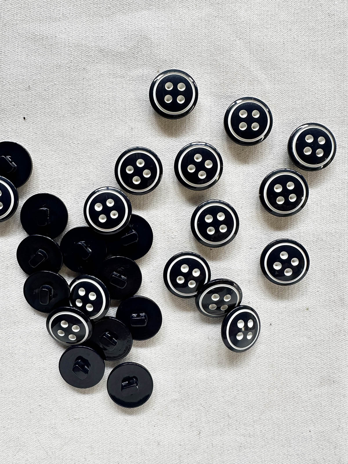 Midnight Faux Round 4 Hole Buttons With White - L'Etoffe Fabrics LLC