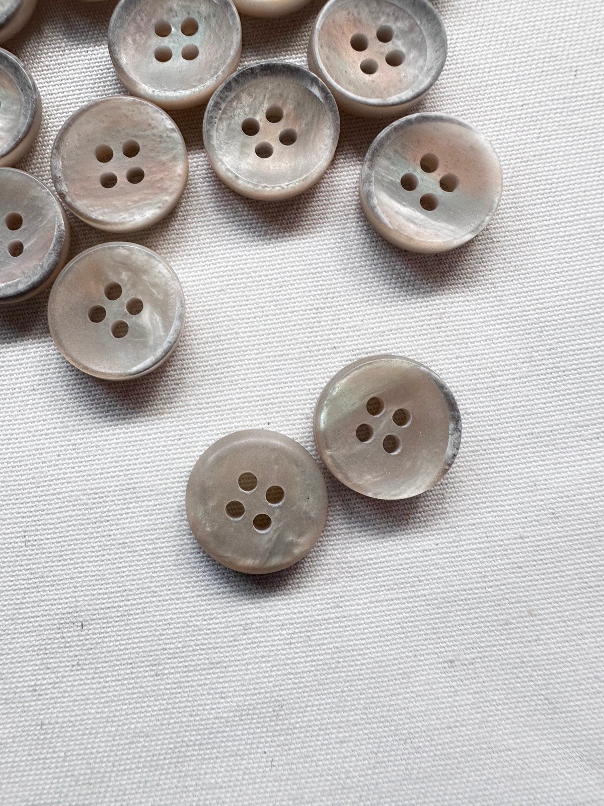 Moon Glow Shirt Buttons Pearl Per Dz - L'Etoffe Fabrics LLC