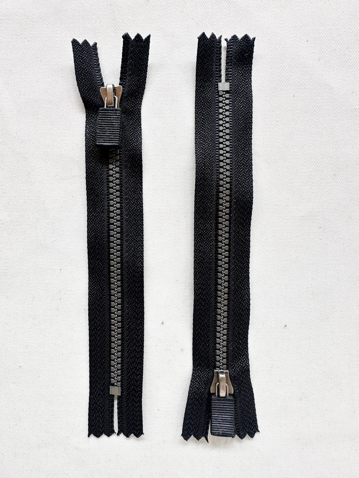 Pair of 7" Molded Deadstock Zippers - L'Etoffe Fabrics LLC