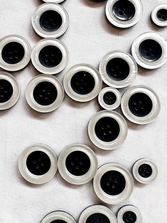 Pearly Edge Black Buttons - L'Etoffe Fabrics LLC