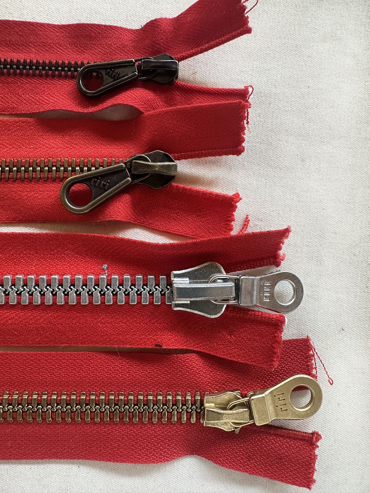Quartet RiRi Red Chunky Zippers - L'Etoffe Fabrics LLC