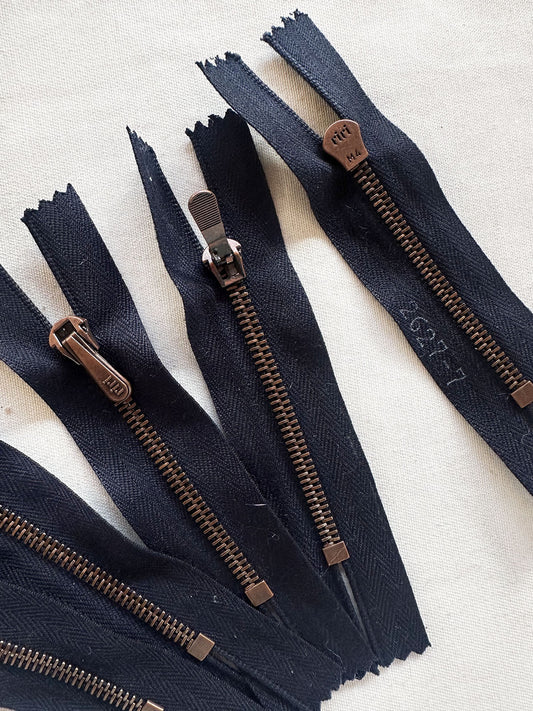 RiRi Zipper Bundle 5 count 2 3/4" Long - L'Etoffe Fabrics LLC