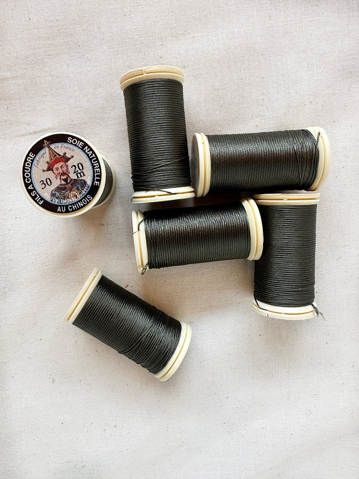 Sajou Olive Perlé Silk Button Hole Thread - L'Etoffe Fabrics LLC