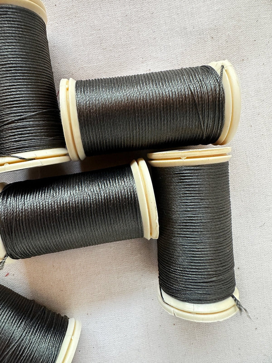 Sajou Olive Perlé Silk Button Hole Thread - L'Etoffe Fabrics LLC