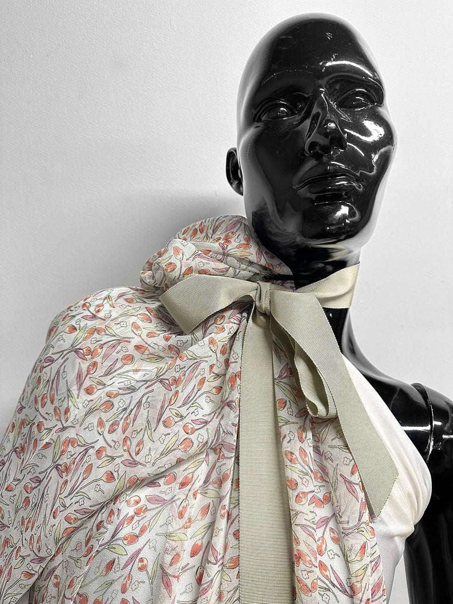 Silk Crepe Ivory Tulip Print Fabric - L'Etoffe Fabrics LLC
