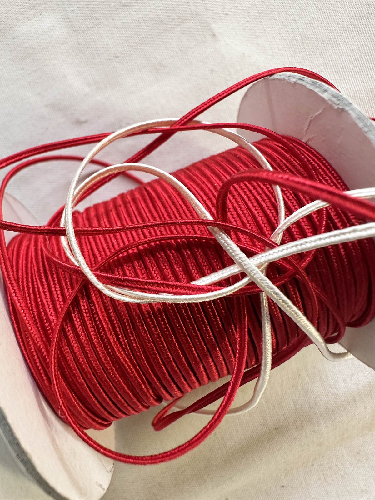 Small Silk Soutache Japan Ivory or Red - L'Etoffe Fabrics LLC