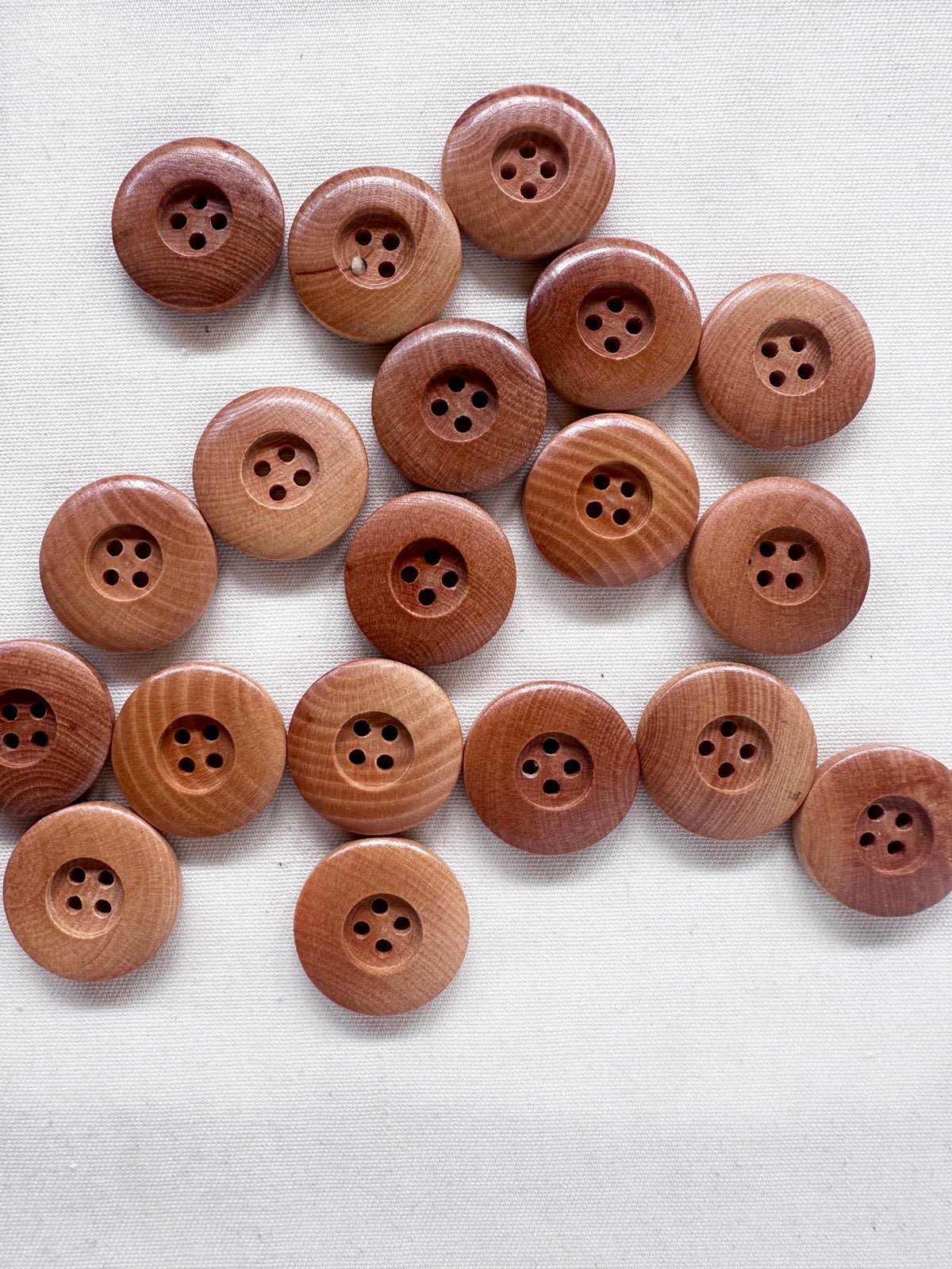 Smooth Wooden Buttons Per 6 count - L'Etoffe Fabrics LLC