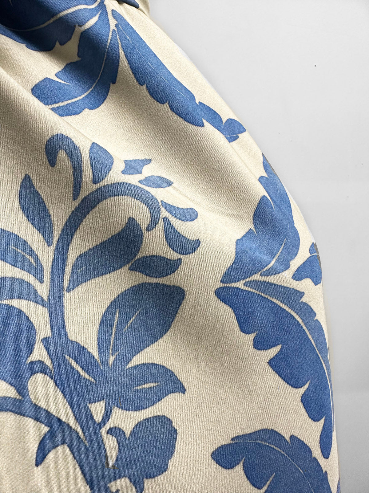 Sorrento Border Print Cotton - L'Etoffe Fabrics LLC