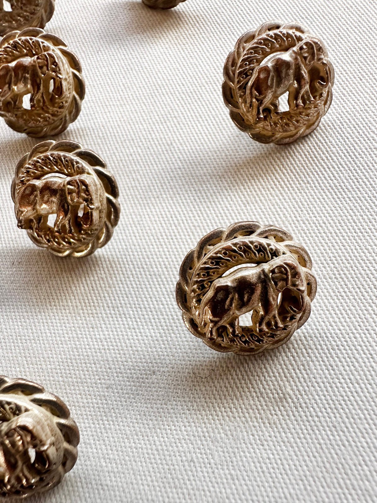 Vintage Elephant Buttons - L'Etoffe Fabrics LLC