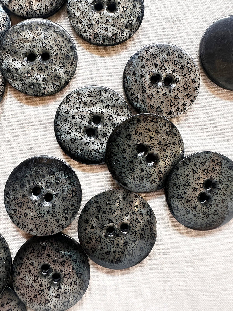 Vintage Italian Big Confetti Print Shell Buttons - L'Etoffe Fabrics LLC