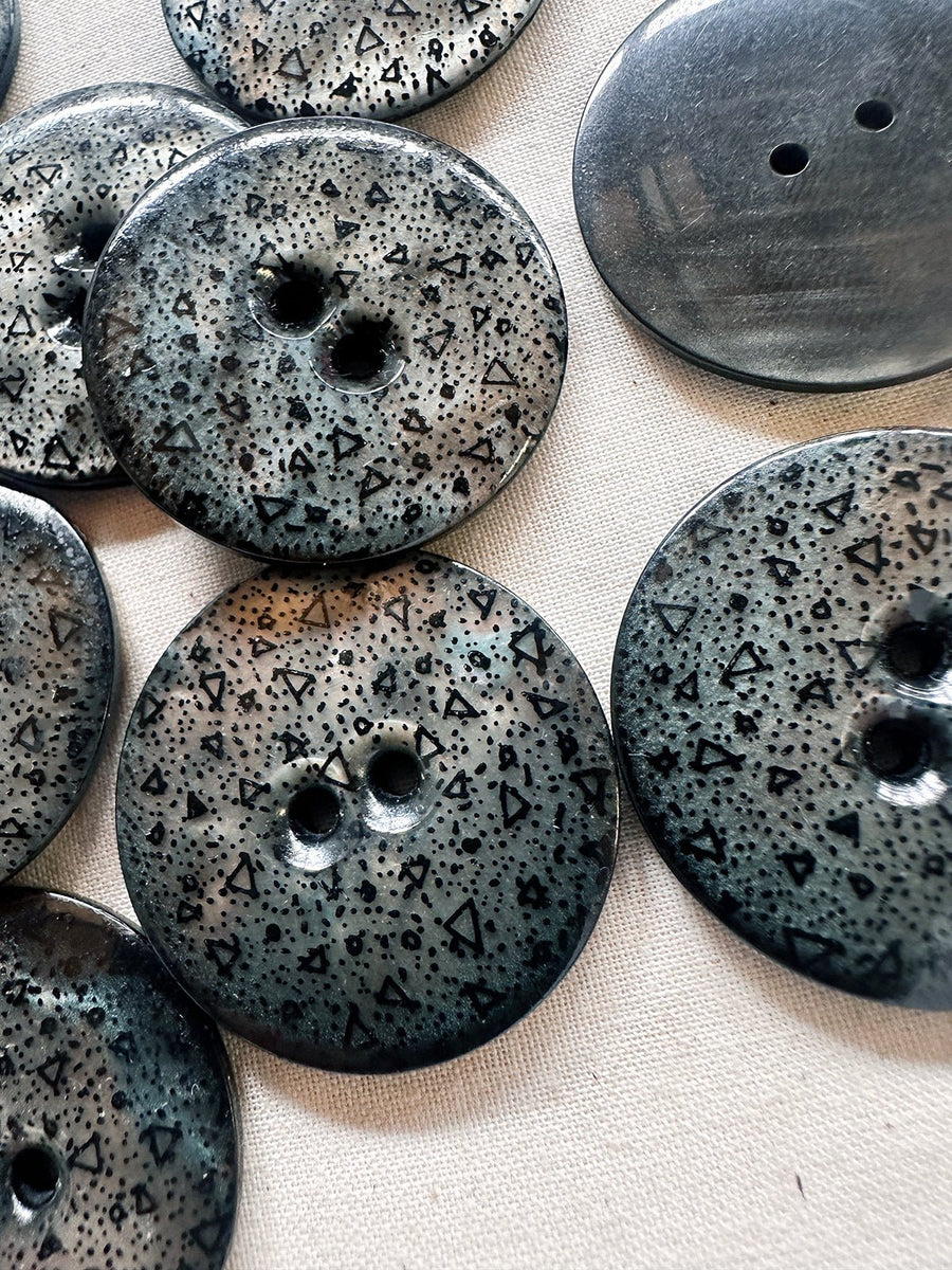 Vintage Italian Big Confetti Print Shell Buttons - L'Etoffe Fabrics LLC