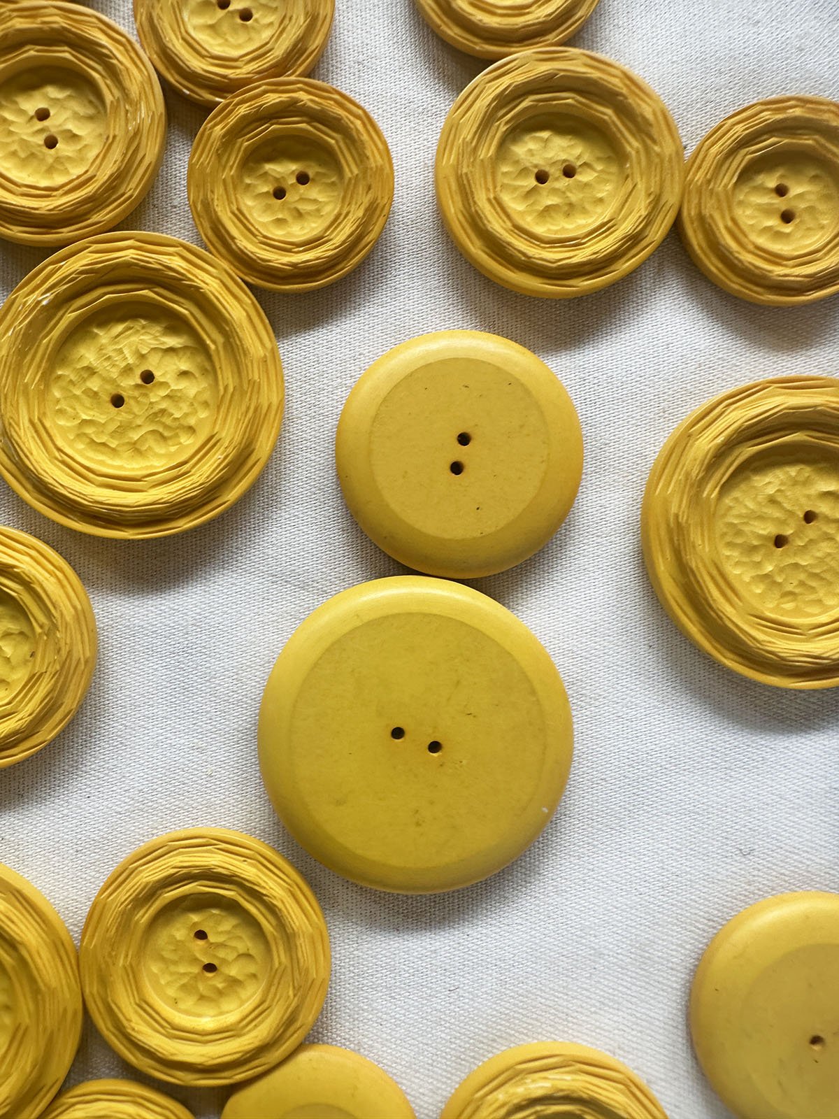 Vintage Italian Carved Yellow Buttons - L'Etoffe Fabrics LLC