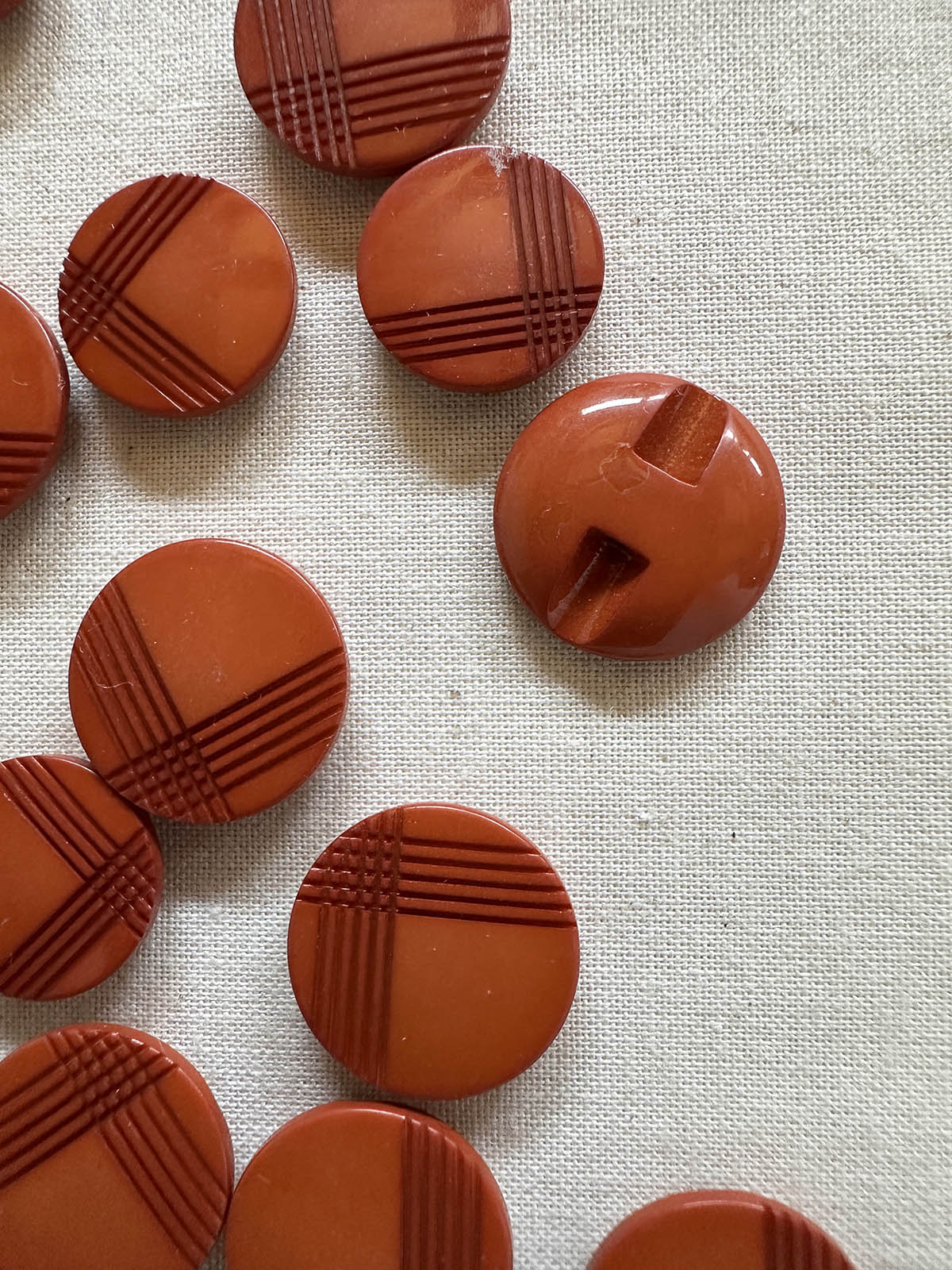 Vintage Italian Cross Hatch Button Bundle - L'Etoffe Fabrics LLC