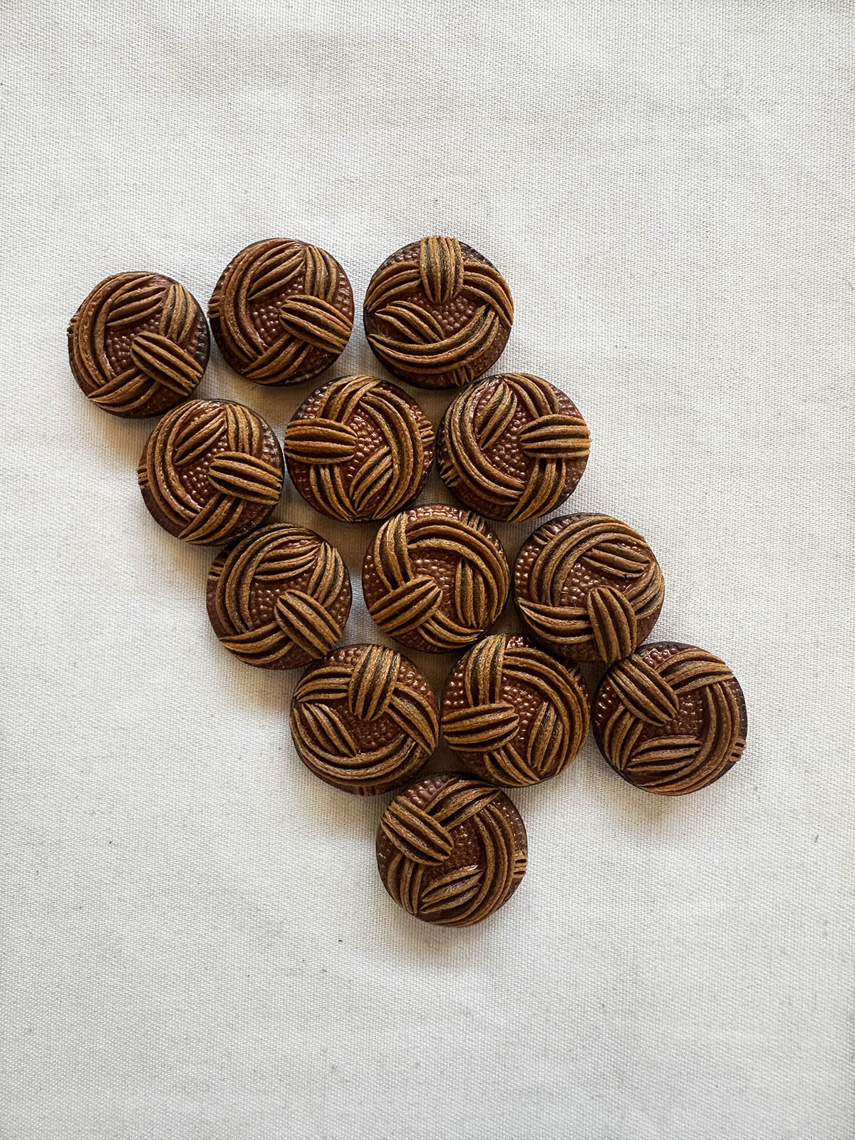Vintage Italian Earth Buttons - L'Etoffe Fabrics LLC