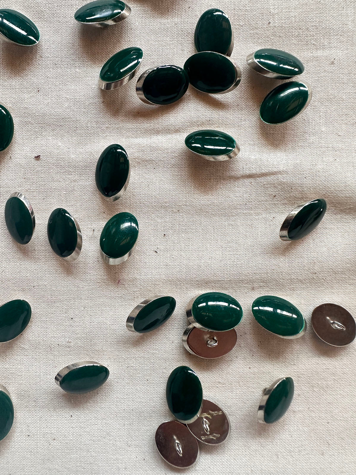 Vintage Italian Elliptical Julienne LIttle Buttons - Emerald - L'Etoffe Fabrics LLC