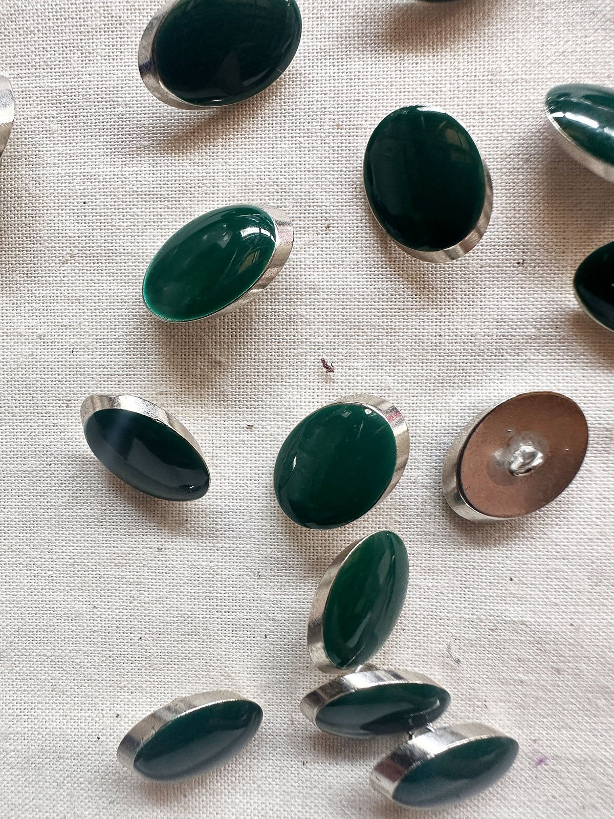 Vintage Italian Elliptical Julienne LIttle Buttons - Emerald - L'Etoffe Fabrics LLC