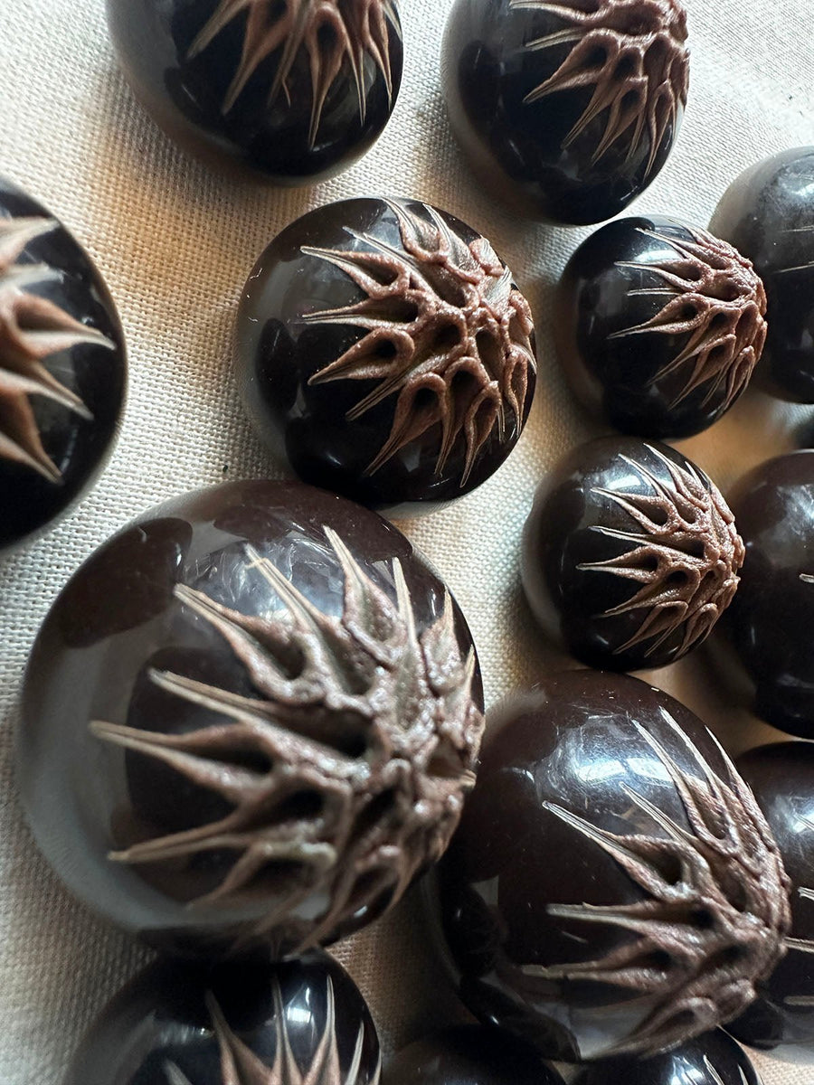 Vintage Italian Hand Finished Thistle Pod Buttons - L'Etoffe Fabrics LLC