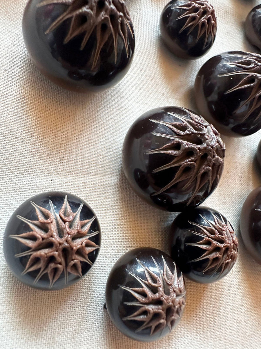 Vintage Italian Hand Finished Thistle Pod Buttons - L'Etoffe Fabrics LLC