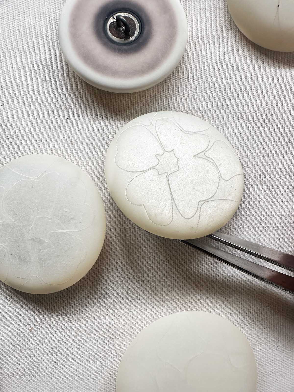Vintage Italian Large White Engraved Flower Buttons - L'Etoffe Fabrics LLC