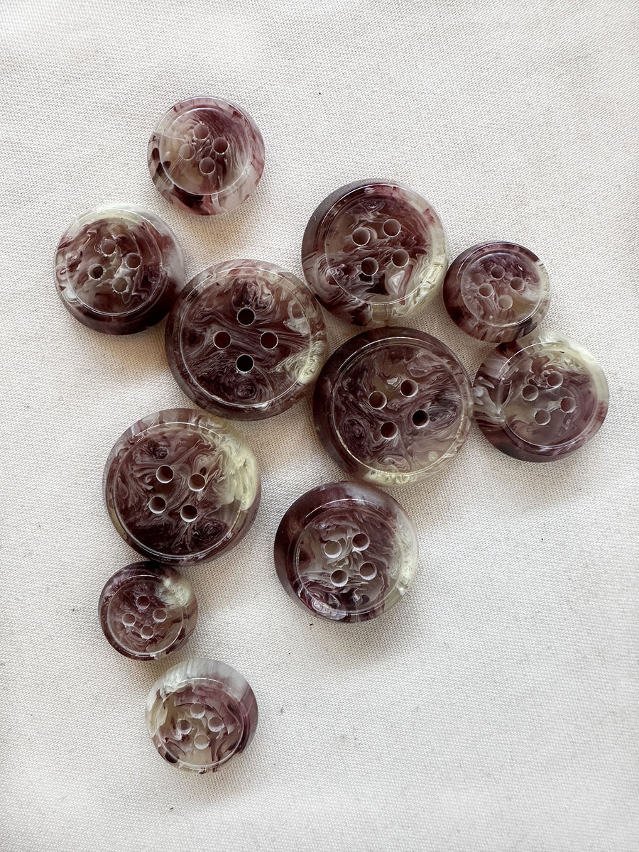 Vintage Italian Marbled Clear Wine Ivory Buttons - L'Etoffe Fabrics LLC