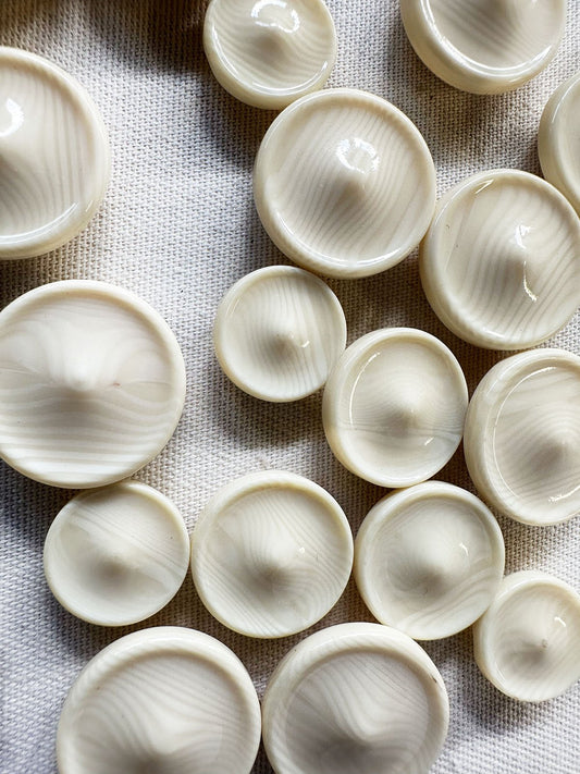 Vintage Italian Peaked Ivory Buttons - L'Etoffe Fabrics LLC