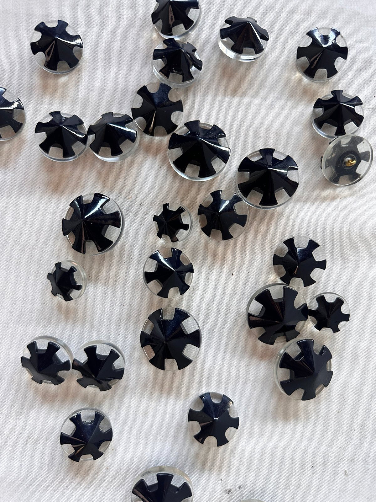 Vintage Italian Pinwheel Buttons - Midnight Almost Black - L'Etoffe Fabrics LLC