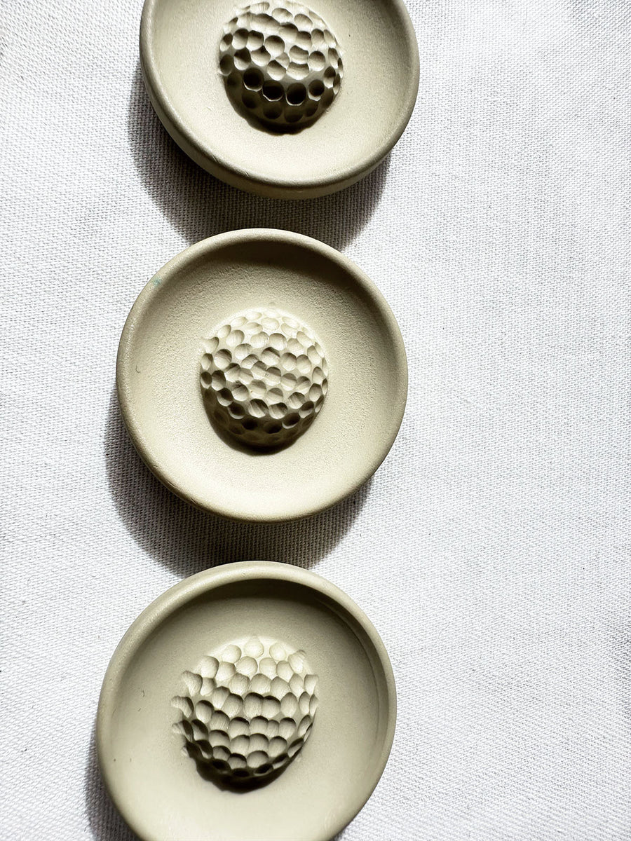 Vintage Italian Pistil Buttons Matte Bone - L'Etoffe Fabrics LLC