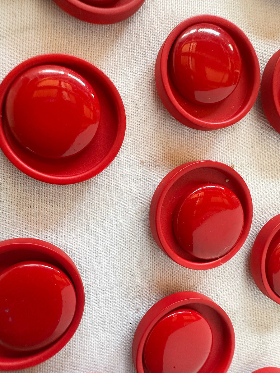 Vintage Italian Red Disc Space Age Buttons - L'Etoffe Fabrics LLC