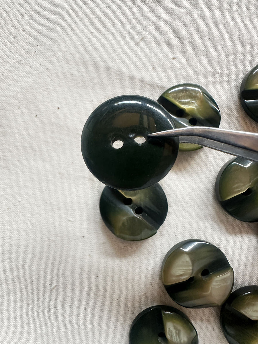 Vintage Italian Skate Ramp Pearly Buttons - L'Etoffe Fabrics LLC