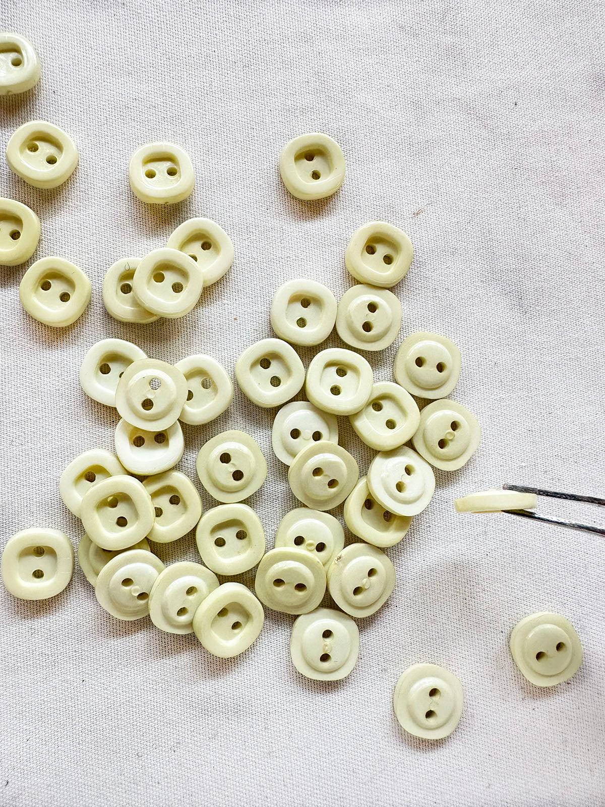 Vintage Italian Thick Square Shirt Buttons In Lemon Ice - L'Etoffe Fabrics LLC